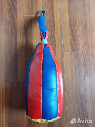 Боксерская груша, перчатки