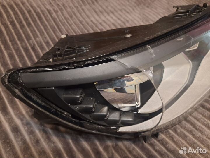 Фара передняя правая Фольксване тигуан