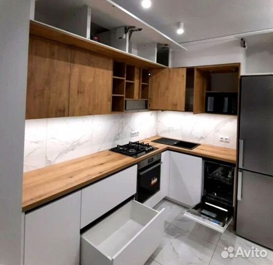 Кухонный гарнитур угловой