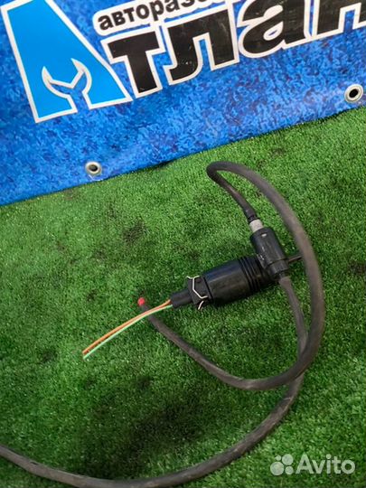 Насос омывателя Nissan Note E11 CR14DE 2007