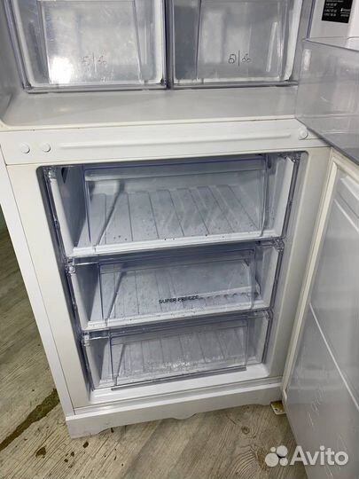 Холодильник Hotpoint-Ariston Гарантия