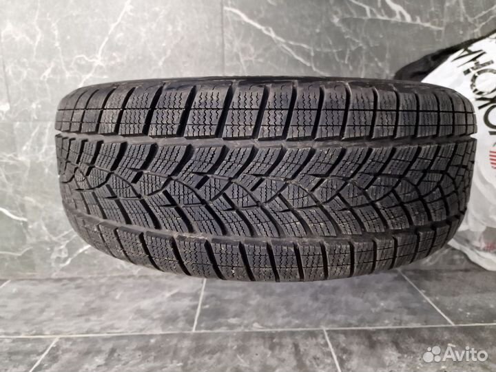 Goodyear UltraGrip Ice SUV 215/55 R18 99T