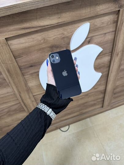 iPhone 12, 64 ГБ