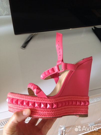 Новые christian louboutin