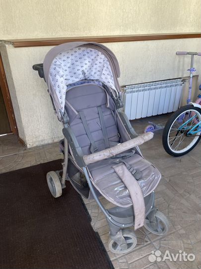 Прогулочная коляска