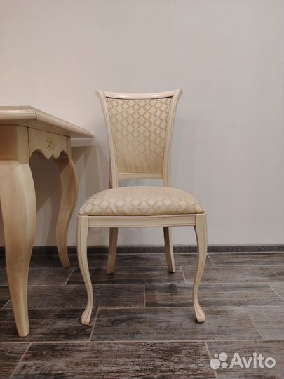 Стулья кухонные мягкие 4 шт