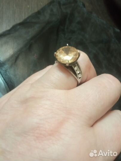Серебряное кольцо с цитрином