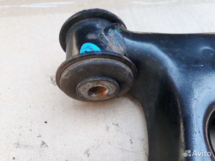 Рычаг перед левый Volkswagen Jetta 6