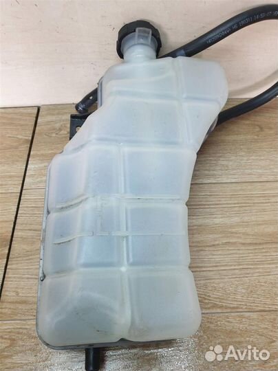 Бачок расширительный Kia Stinger