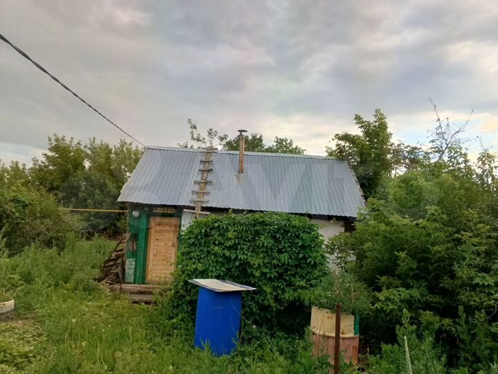 Дом 46 м² на участке 6 га