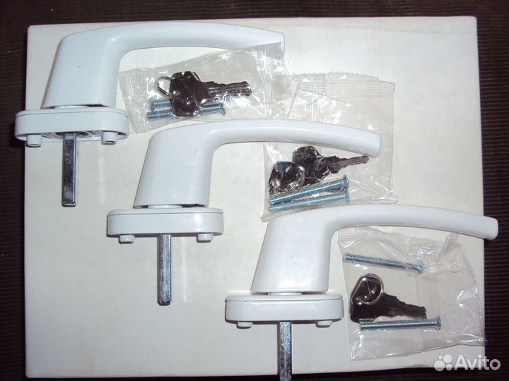 Ручка для пластиковых окон с ключом