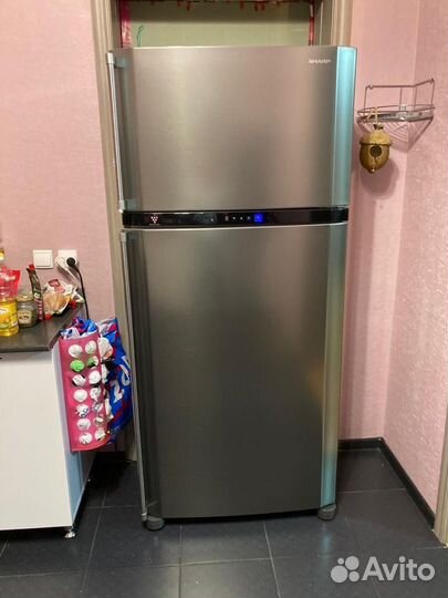 Холодильник Sharp SJ-PT561R-B