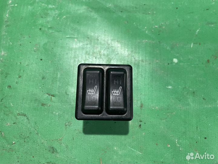 Кнопка подогрева сидений Mitsubishi lancer 9