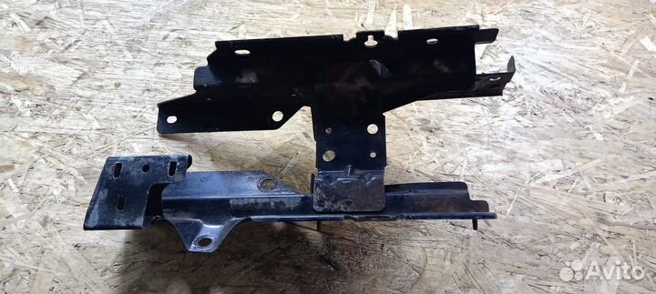 Подставка под аккумулятор Jaguar X-type