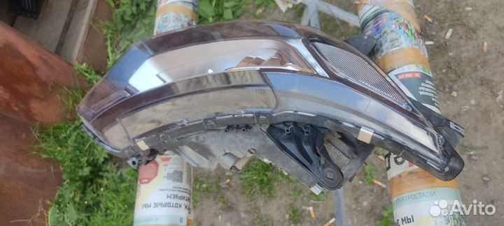 Правая фара Mitsubishi Outlander 3