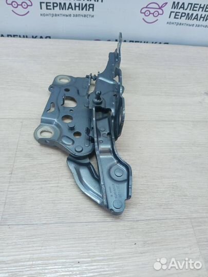 Петля капота правая BMW 5 G30/G31 G30 41007427052