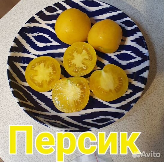 Пушистый томат 