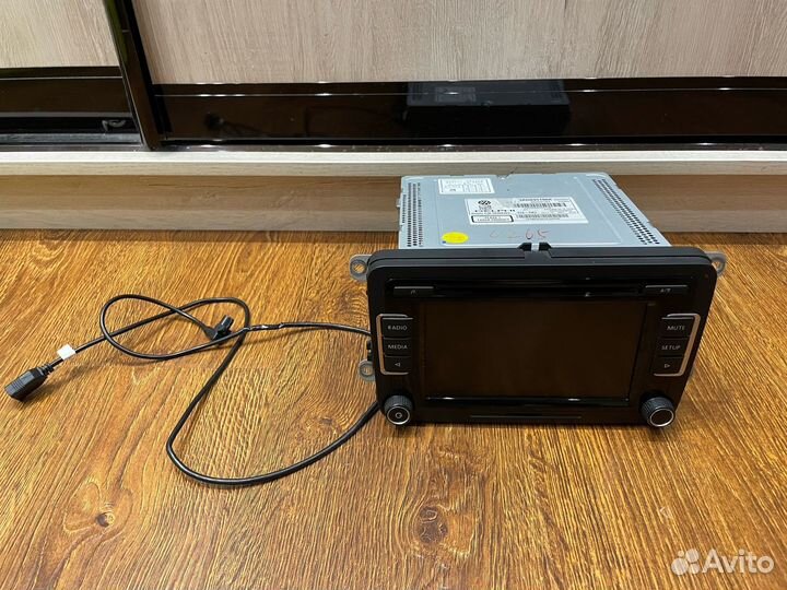 Магнитола RCD510 (3AD035190 VAG)