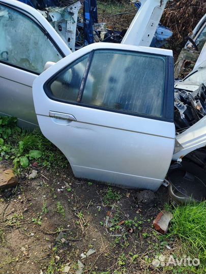 Двери Nissan bluberd u14