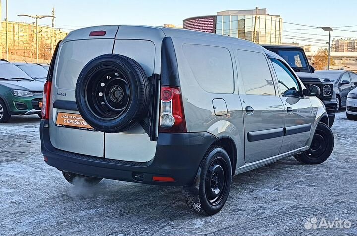 LADA Largus 1.6 МТ, 2017, 295 000 км