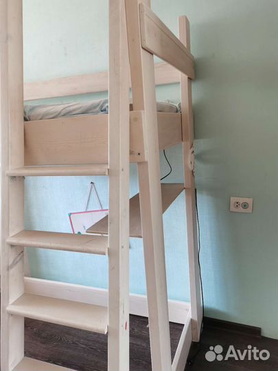 Двухъярусная кровать бу с матрасом