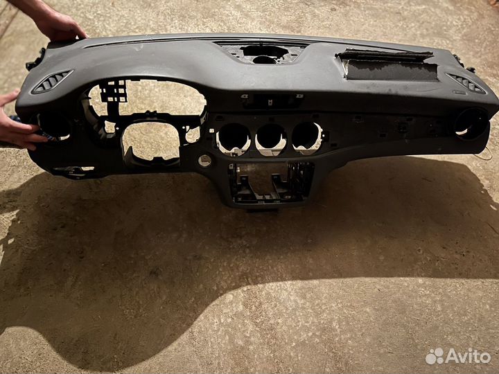 Панель приборов на mercedes