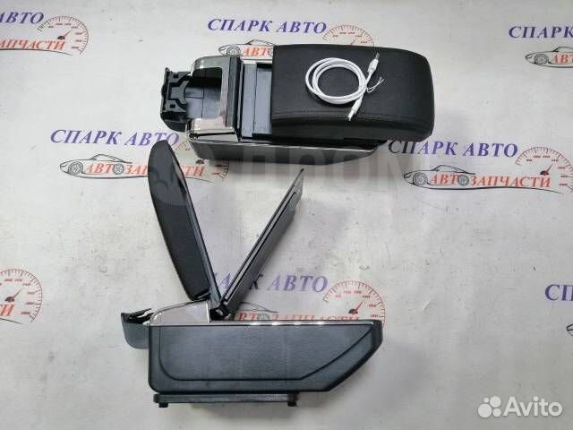 Подлокотник бардачок Toyota Vitz/Belta/Aqua в Хаба