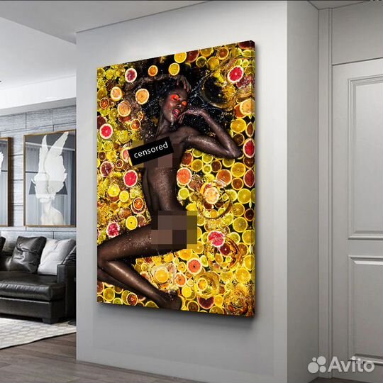 Яркая картина ню 