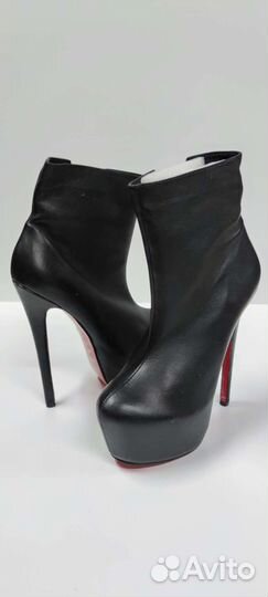 Продам туфли новые