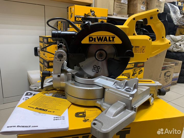 Торцовочная пила с протяжкой dewalt DWS774