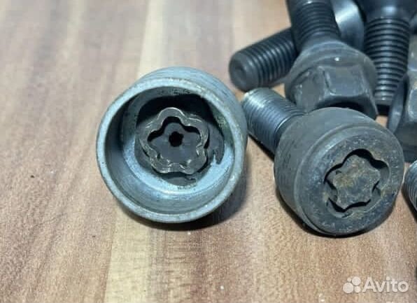 Секретки и болты bmw е серии
