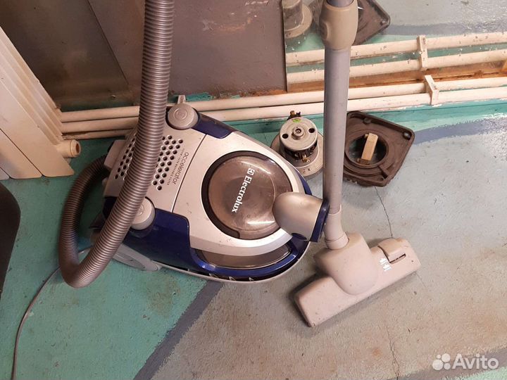 Пылесос на запчасти