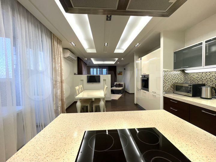 3-к. квартира, 102,4 м², 7/8 эт.