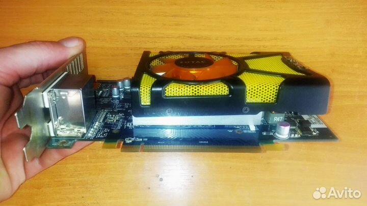 Видеокарта Radeon HD6770, 1 Гб, 128 бит, gddr5