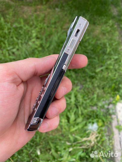 Vertu signature