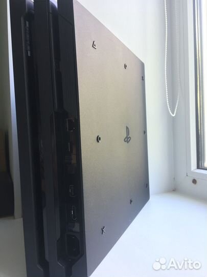 Sony PS4 Pro + 200 Игр