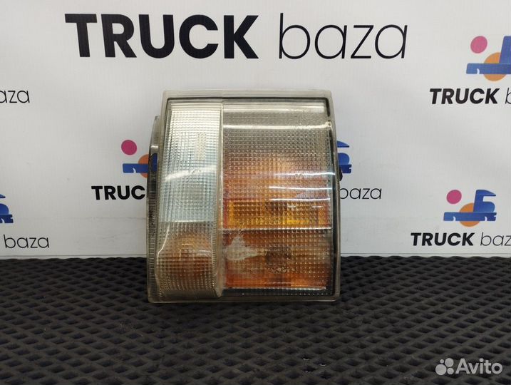 1387155 Указатель поворота правый