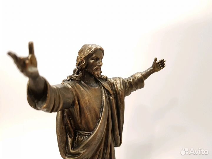 Статуэтка Иисус Христос