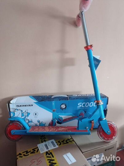 Самокат детский со светящимися колесами