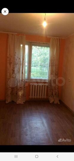 Комната 10 м² в 4-к., 1/5 эт.