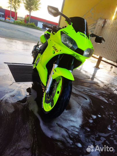Yamaha R6