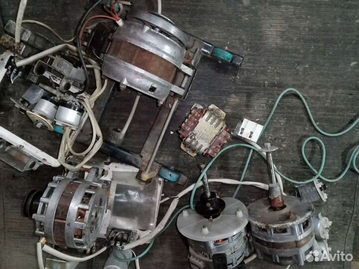 Электродвигатели 12/24v.220/380v, щиток электричес