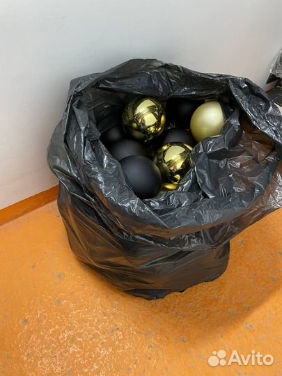 Елочные игрушки