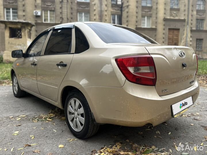 LADA Granta 1.6 МТ, 2013, 186 666 км