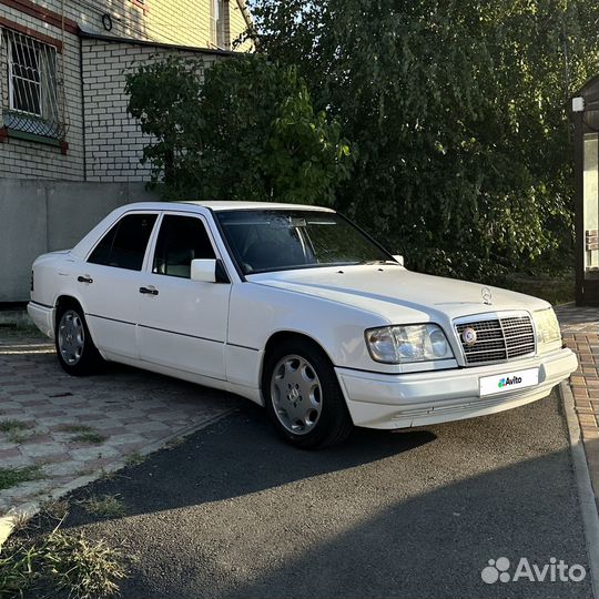 Mercedes-Benz E-класс 2.0 AT, 1994, 222 000 км