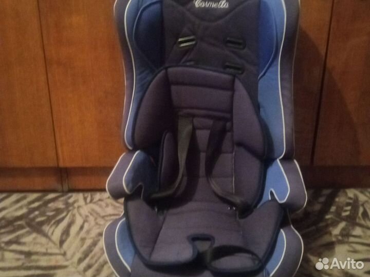 Автомобильное кресло