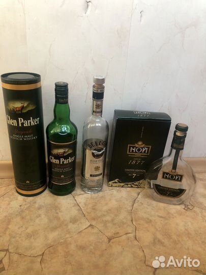 Бутылка из под виски водки коньяка Ной Белуга