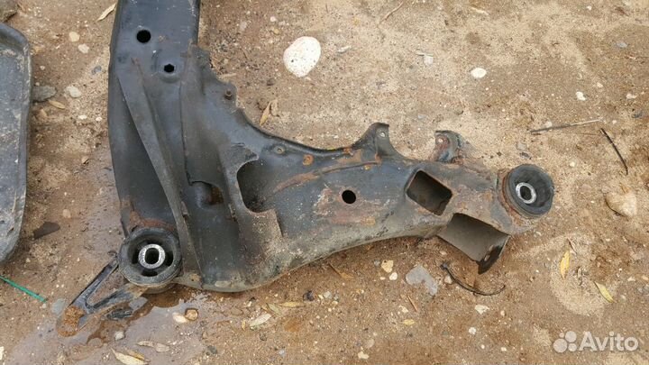 Подрамник передний audi a6 c5 a4 b5 passat b5