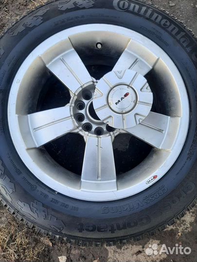 Bridgestone Blizzak DM-Z3 225/65 R17