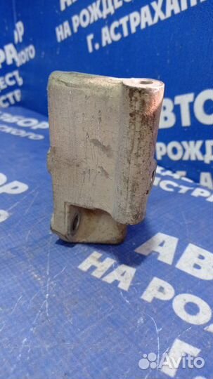 Кронштейн генератора Daewoo Nexia N150 седан F16D3